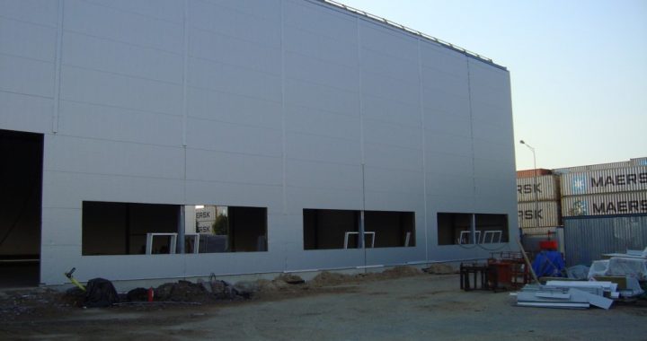 Здание склада вспомогательного назначения цеха штамповки, примыкающее к цеху испытания штампов