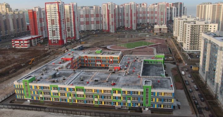 Госстройнадзор Санкт-Петербурга выдал 28 разрешений на строительство, в том числе 3 на строительство школ и 4 – детских садов